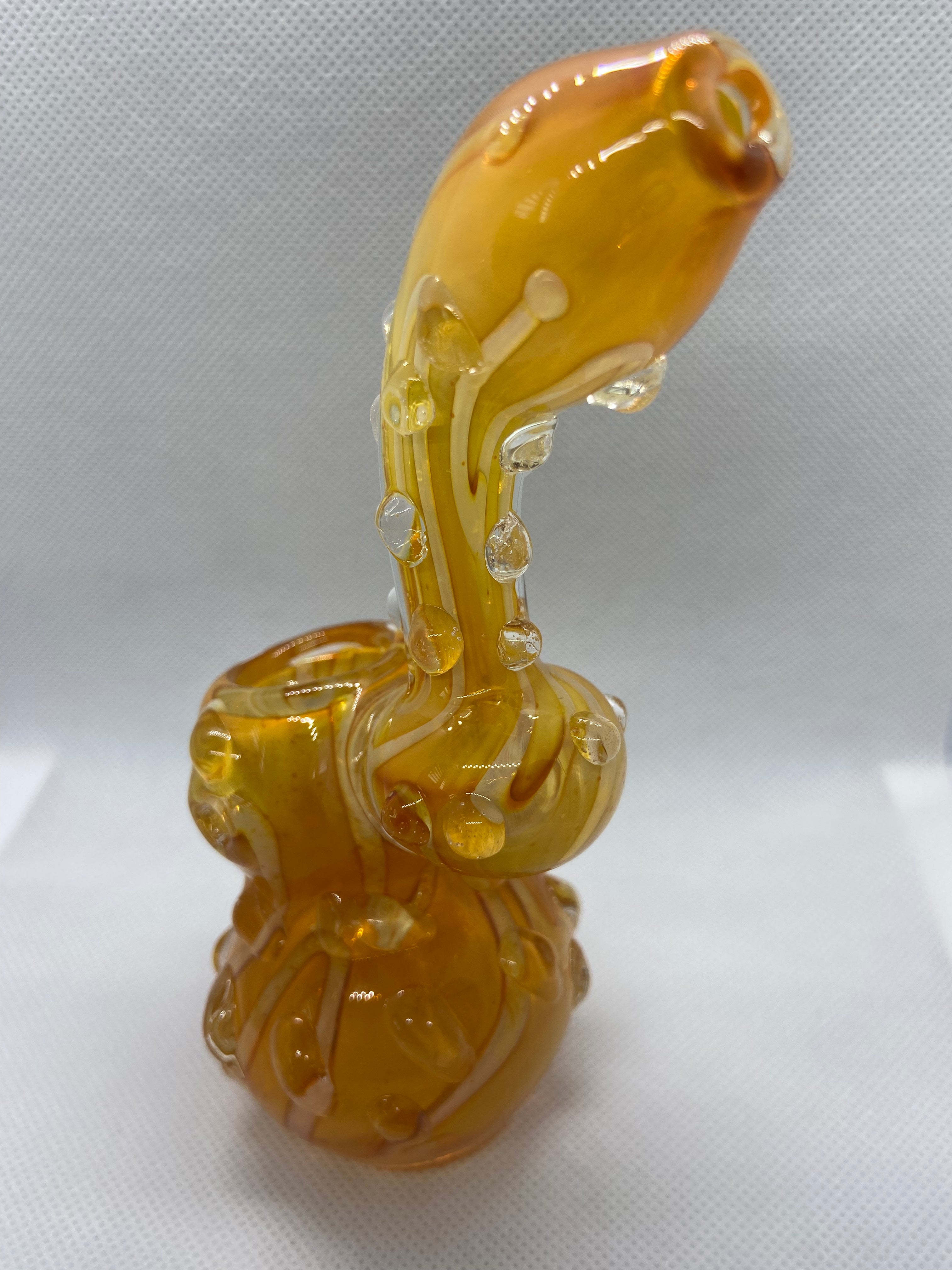 Gold marble r6 bubbler - Limitless Puff